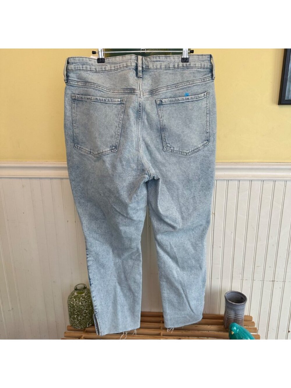 Old Navy High-Rise O.G. Straight Ankle Distressed Light Wash Jeans Size 16 - Picture 2 of 9